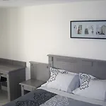 De L'europe Hotel 2*