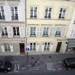 De L'europe 2* Paris