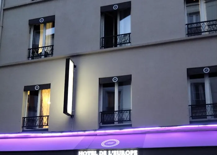 De L'europe 2* Paris