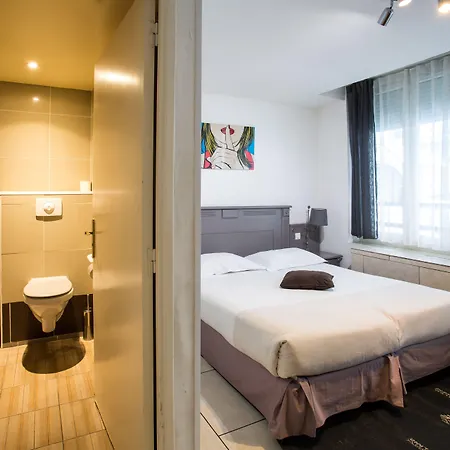 De L'europe 2* Paryż