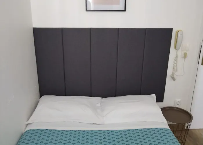 ドゥ ルーロップ パリ