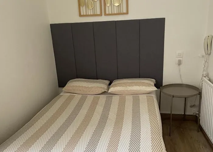 ホテル ドゥ ルーロップ